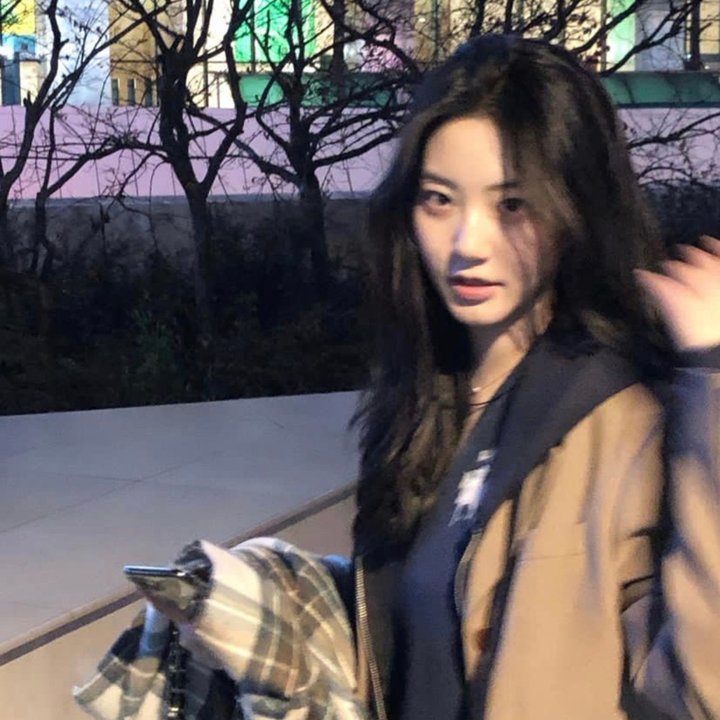 艳谍飘香